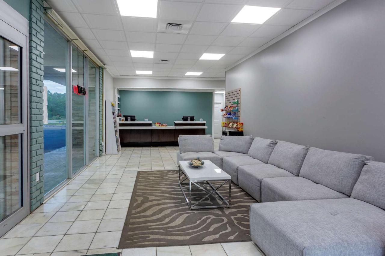 Quality Inn & Suites جزيرة باوليز المظهر الخارجي الصورة