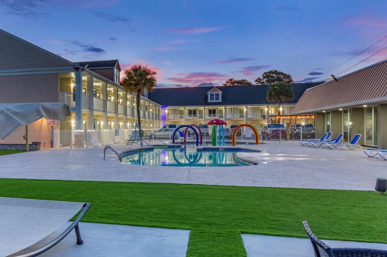 Quality Inn & Suites جزيرة باوليز المظهر الخارجي الصورة