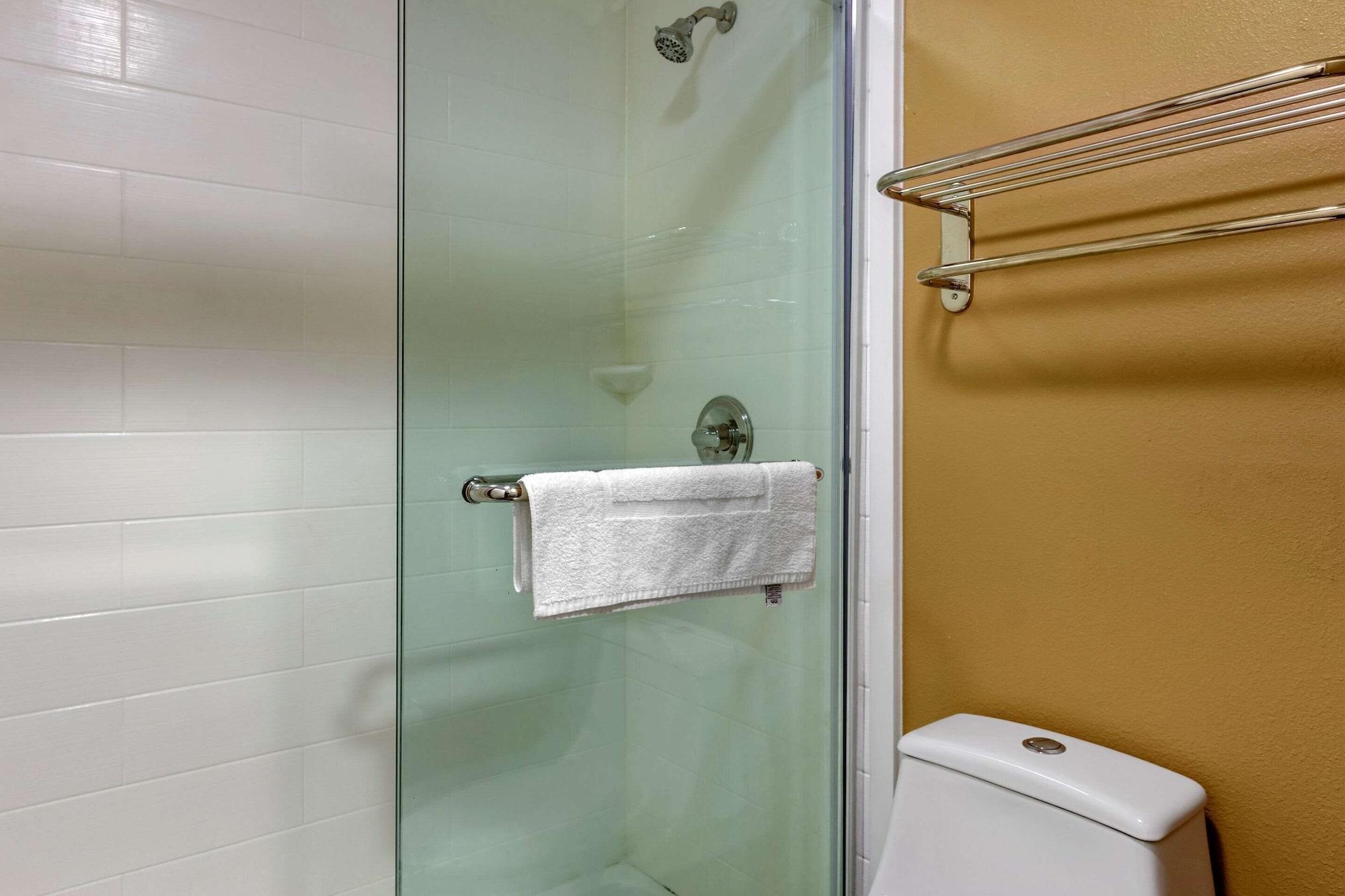 Quality Inn & Suites جزيرة باوليز المظهر الخارجي الصورة