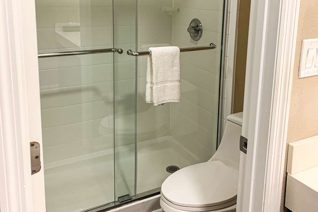Quality Inn & Suites جزيرة باوليز الغرفة الصورة